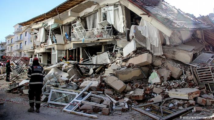 टर्कीमा  भूकम्प, सातको मृत्यु